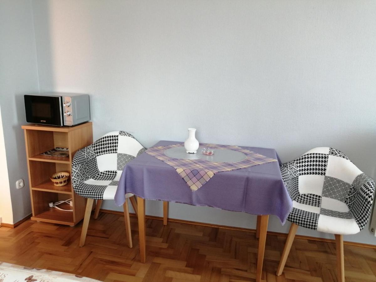 Anita Apartmanhaz Apartment Balatonfured Exterior photo